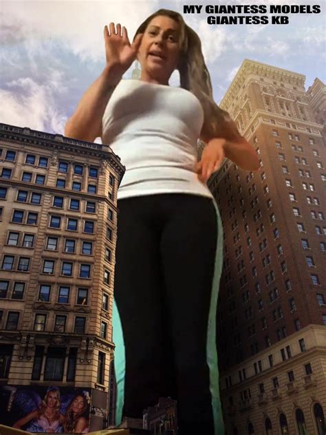 giantess vid|My Giantess .